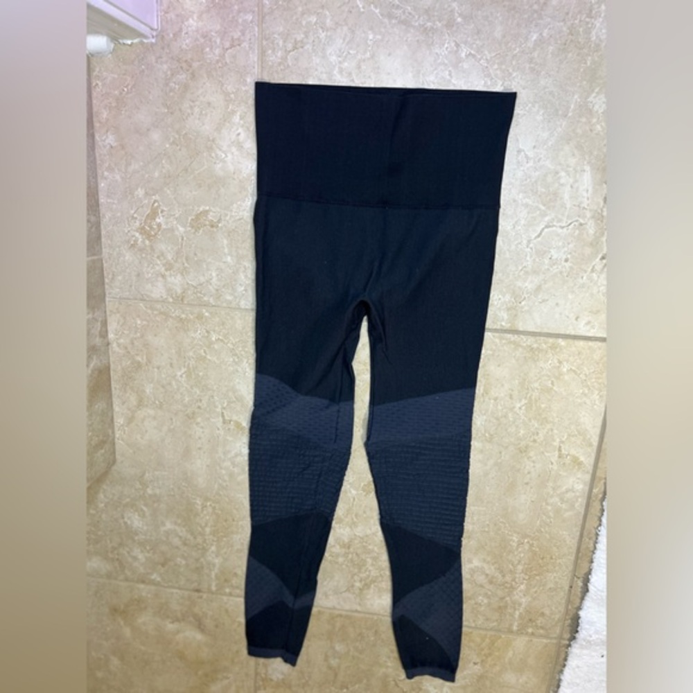SPANX Gray Textured Fabric